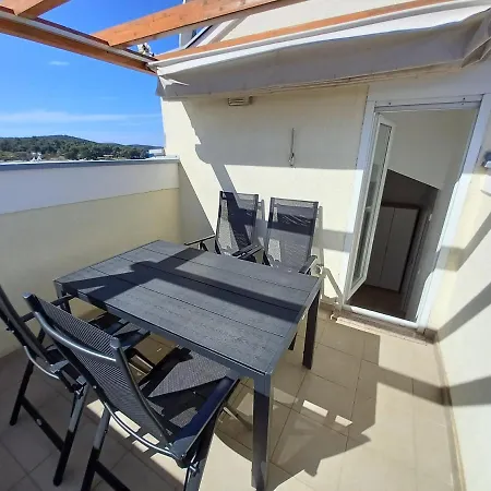 Apartment Karlo Medulin