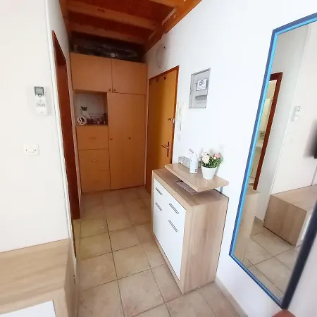 Karlo Apartment